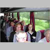 905-1503 Ostpreussenreise 2004. Auf der Heimfahrt im Bus.jpg